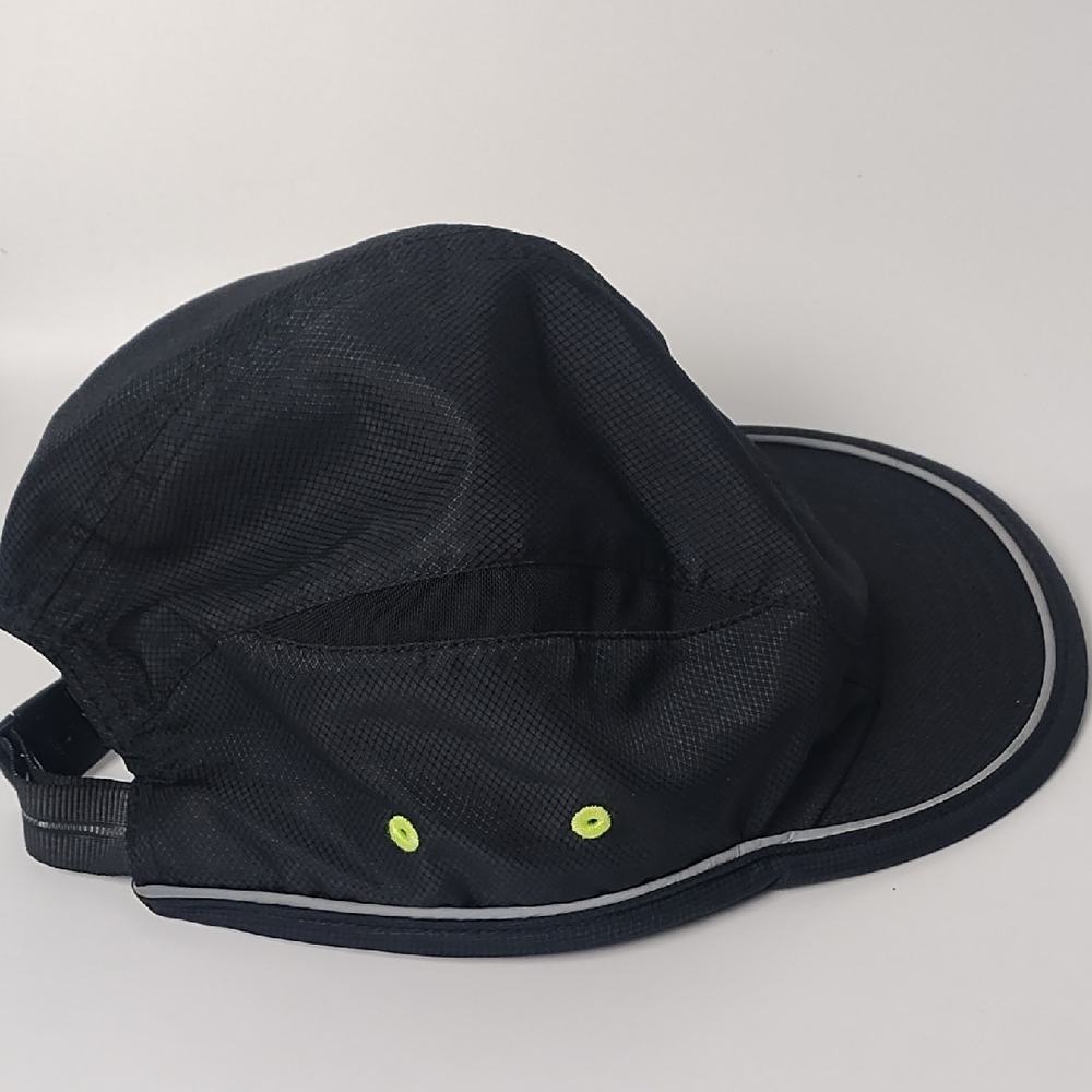Mizuno Black Cap with Silver Accents - Picture 2 of 8
